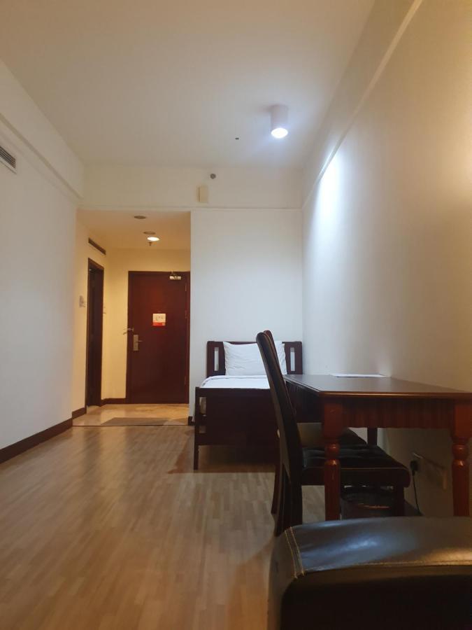 Moonlight Service Suite Kuala Lumpur Exteriör bild