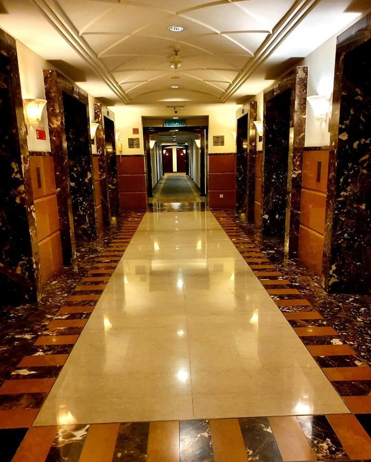 Moonlight Service Suite Kuala Lumpur Exteriör bild