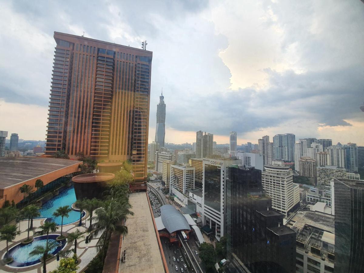 Moonlight Service Suite Kuala Lumpur Exteriör bild