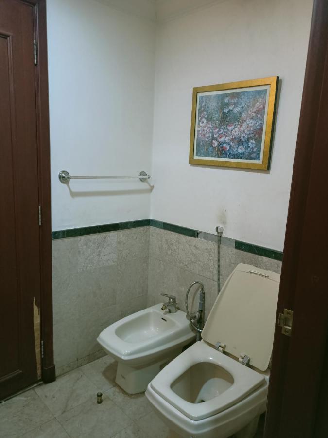 Moonlight Service Suite Kuala Lumpur Exteriör bild